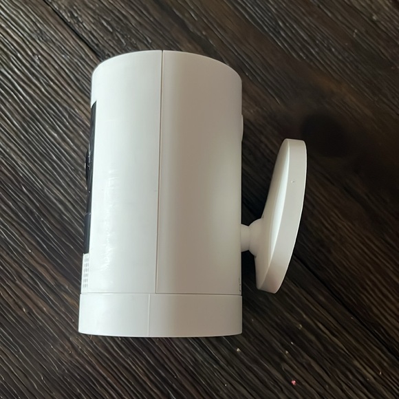 Ring Camera - Picture 2 of 3